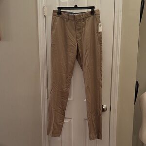 NWT Men's Slim Straight Khaki Chinos - Tan